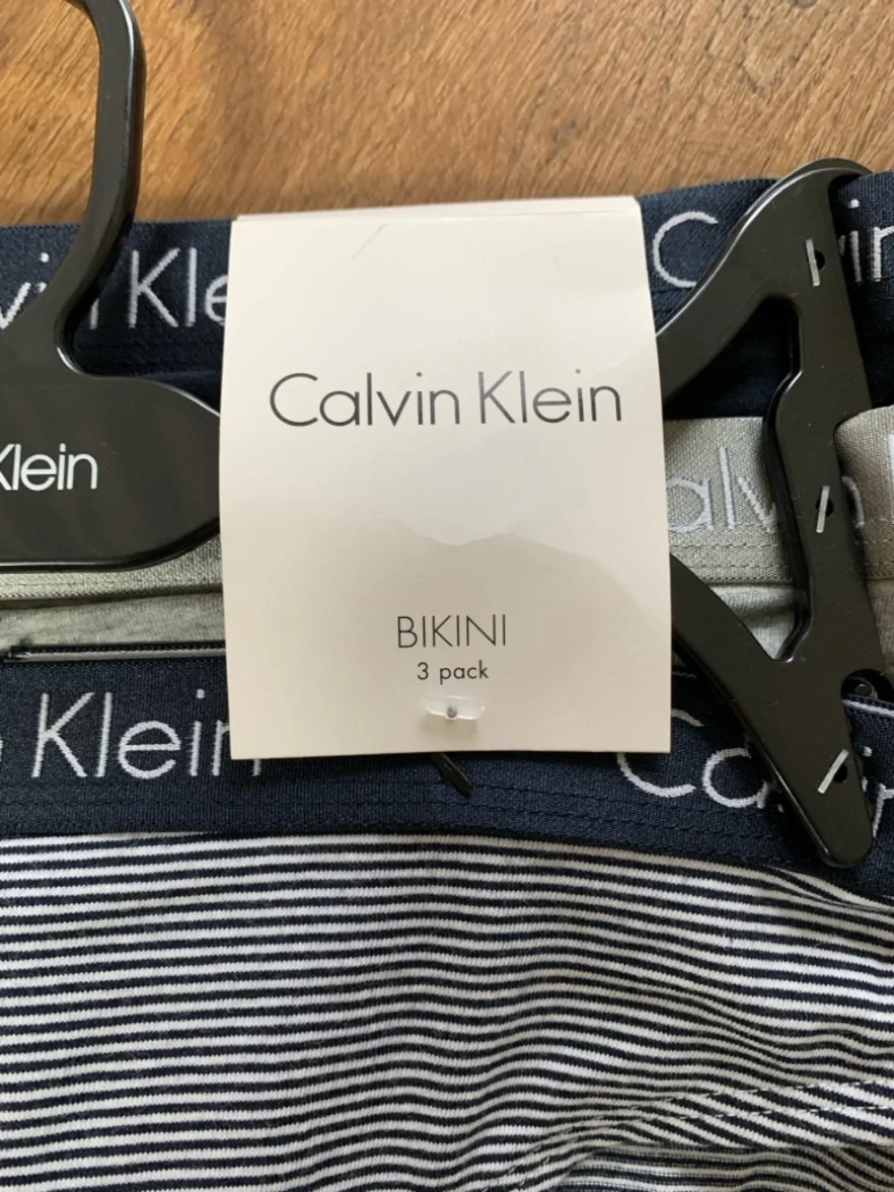 Calvin Klein women’s underwear, size S - Picture 3 of 4